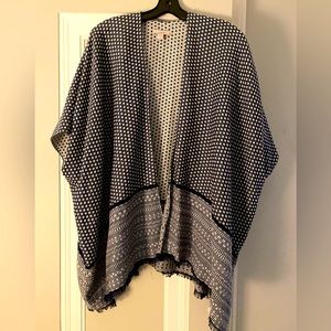 Loft Navy and white weave Caplet